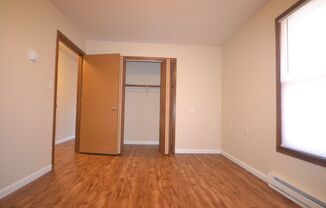 1 bed, 1 bath, 680 sqft, $525, Unit 11