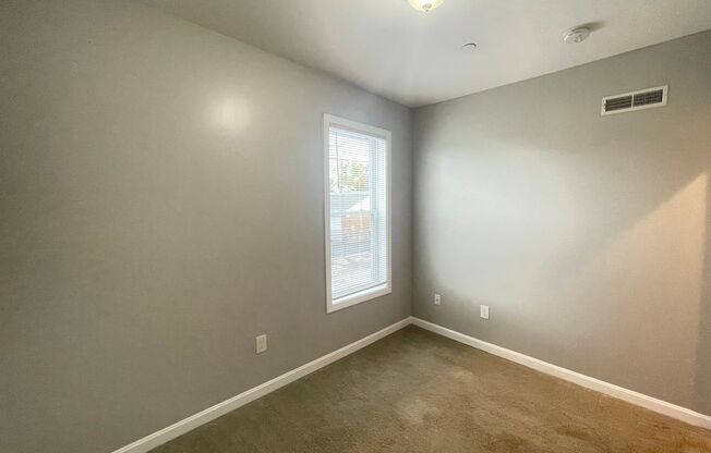 2 beds, 1 bath, 475 sqft, $1,595, Unit 3