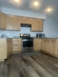 2 beds, 1.5 baths, 1,100 sqft, $2,400, Unit 1