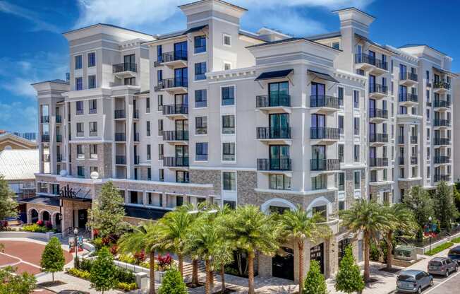 Welcome to Altis Grand Central Apartments in Hyde Park, Tampa