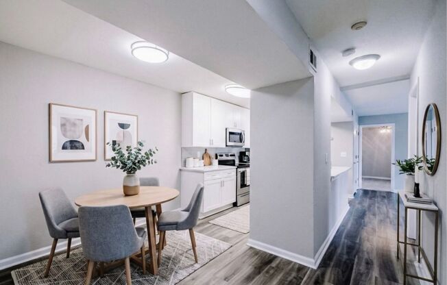 2 beds, 2 baths, 1,000 sqft, $1,450, Unit 2041