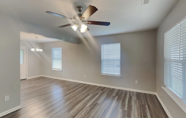 1304 CRANDON DR
