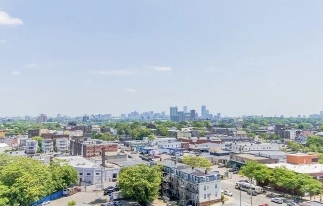 2 beds, 1.5 baths, 728 sqft, $3,250, Unit 303