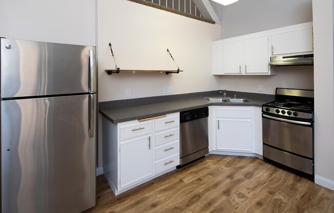 1 bed, 1 bath, 1,000 sqft, $2,375, Unit 210