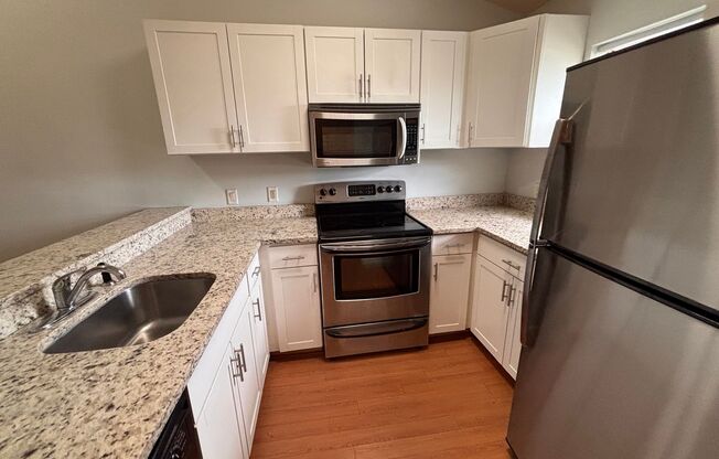 Move-In Ready 2BR in Green Cove Springs. Private Balcony. Gated Community w/ Pool.
