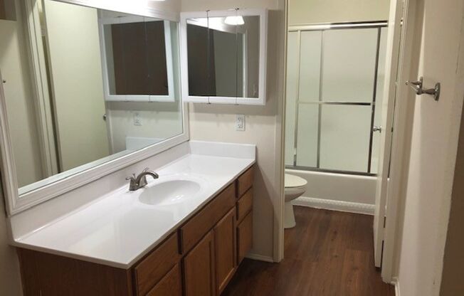2 beds, 2 baths, 1,140 sqft, $2,975, Unit 82