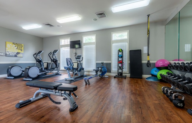 Fitness center area at Stonebriar Woods Apartments, Overland Park, Kansas