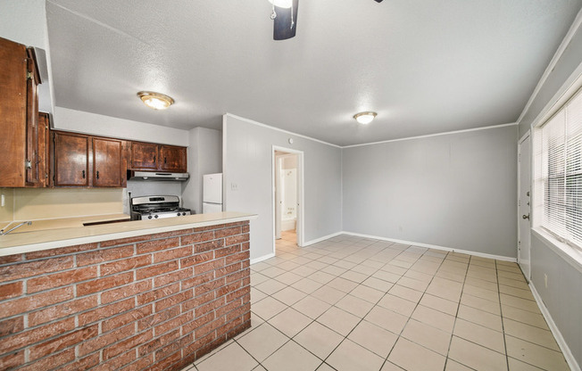 6116 1/2 OCTAVIA ST