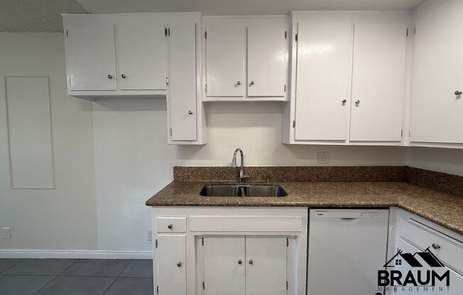 3 beds, 2 baths, 1,200 sqft, $2,950, Unit 6