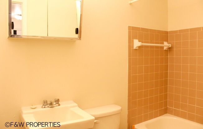 1 bed, 1 bath, 485 sqft, $825, Unit 190H
