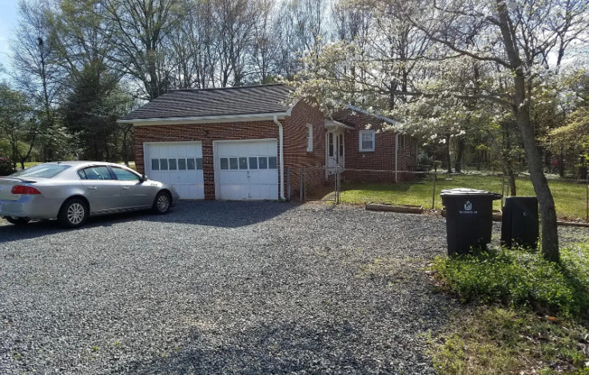 4427 KERNERSVILLE RD