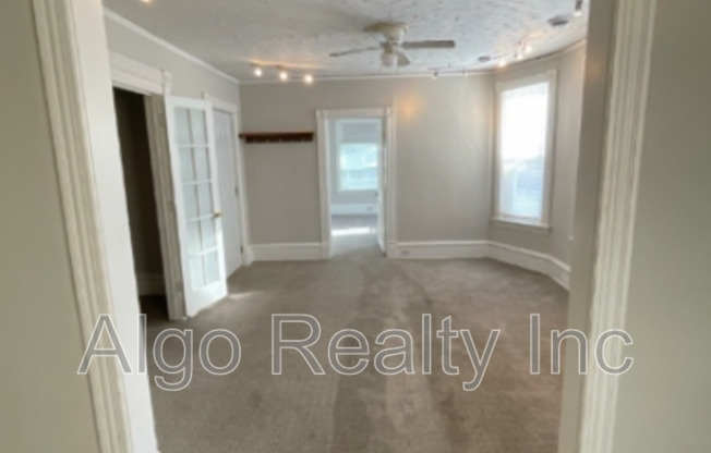 4129 N COLFAX AVE