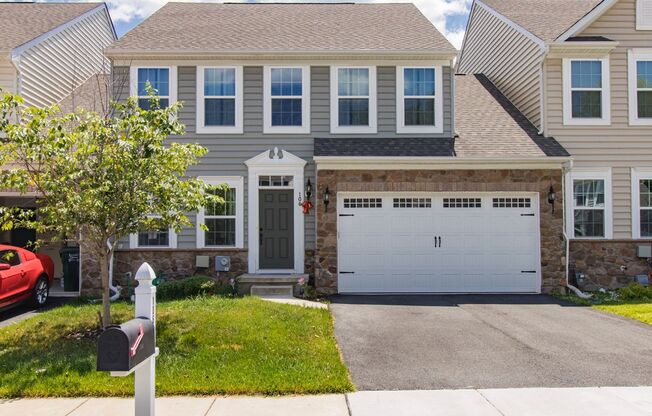 **Stunning 3-Bedroom Home with Modern Amenities in Newark, DE**