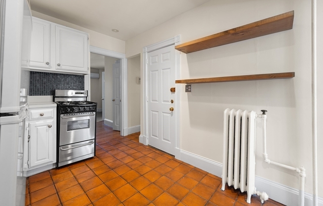 80 W CEDAR ST