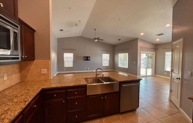 Beautiful home for rent in Visalia with a pool!