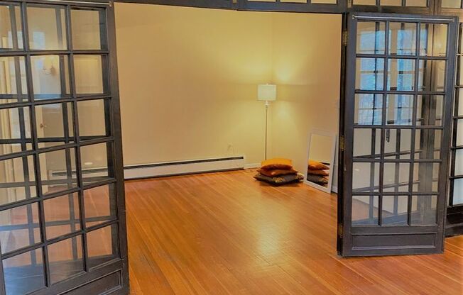 1210 East Ave