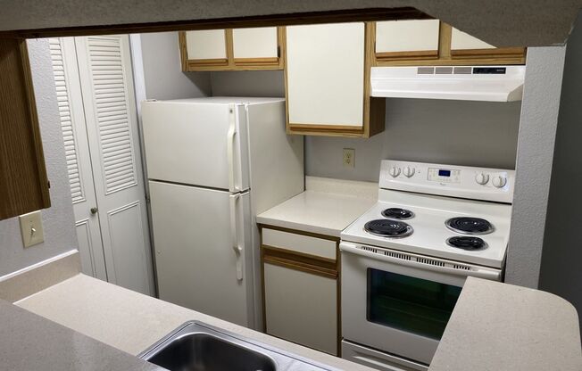 1 bedroom 1 bath washer and dryer include