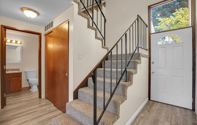 2 beds, 1.5 baths, 1,050 sqft, $2,049, Unit 214-774C