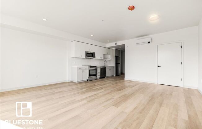 Studio, 1 bath, 584 sqft, $1,749, Unit 207