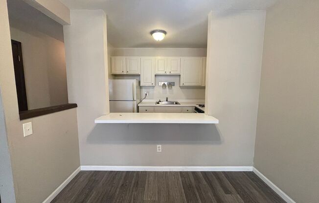 1 bed, 1 bath, $1,225, Unit 208
