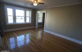 1607 Commonwealth Ave
