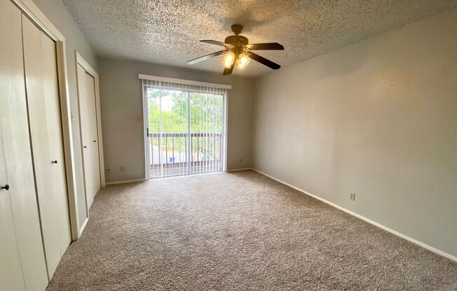 2 beds, 1.5 baths, 1,048 sqft, $1,700