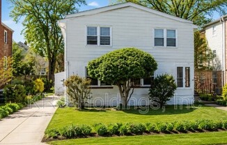 312 S Wayne St # 2
