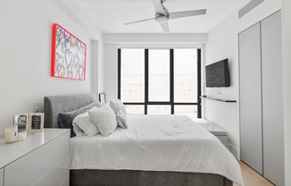 403 GREENWICH ST