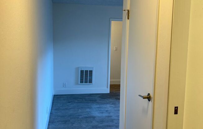 1 bed, 1 bath, $2,550, Unit 304