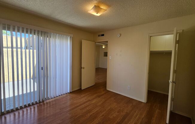 Phoenix Ave NE-5410
