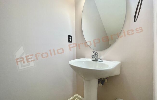 3 beds, 2.5 baths, $1,635, Unit #510