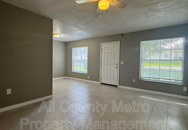 415 APOPKA HL CIR