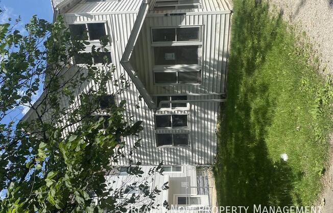 2914 WOODBRIDGE AVE