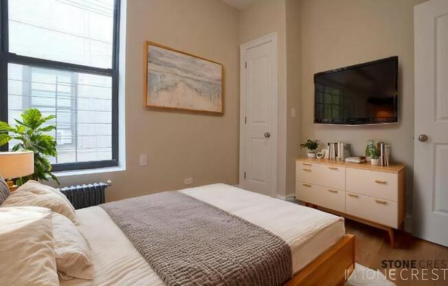 225 W 110 ST
