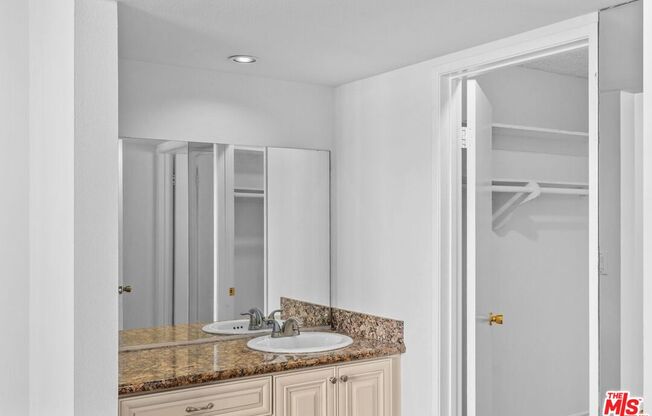 2 beds, 2 baths, 1,071 sqft, $4,100, Unit 801