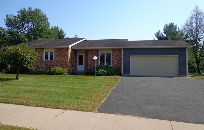 Woodridge Housing - Large 3 and 4 Bedroom Homes in Tomah, WI