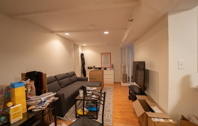 63 Hancock St Apt 1F