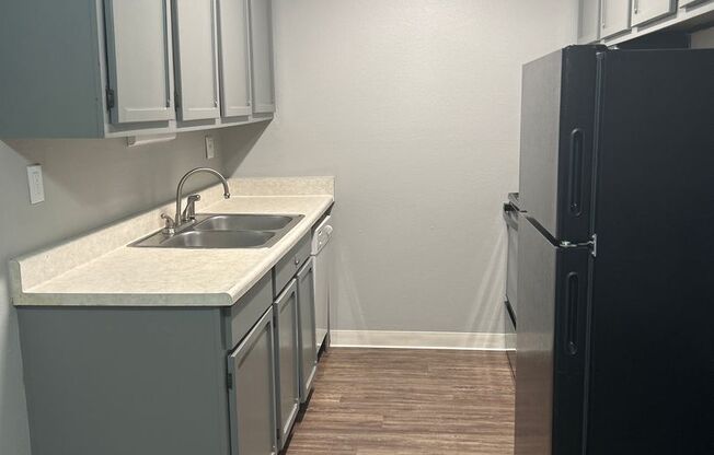 1 bed, 1 bath, 615 sqft, $695