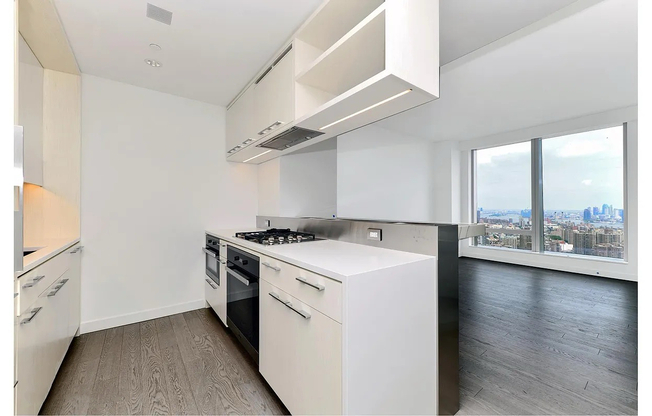 1 bed, 1 bath, 694 sqft, $5,500, Unit 48E