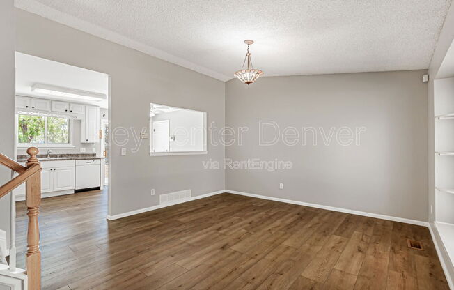 4474 E 94 AVE