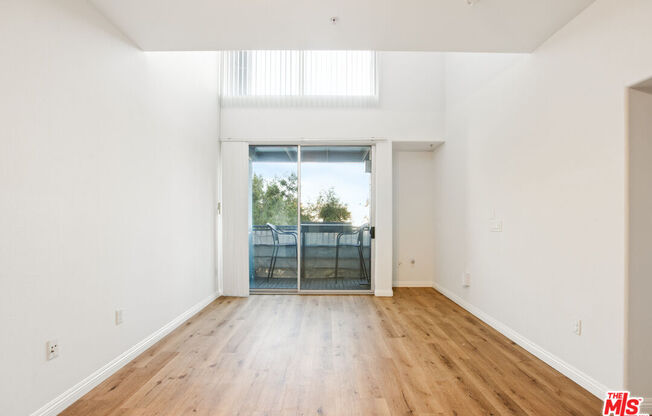 2 beds, 1.8 baths, 1,240 sqft, $3,700, Unit 240