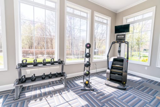 the gym at the ledges apartment homes