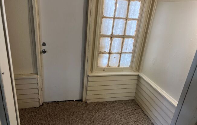 1 bed, 1 bath, $925, Unit Apt. 2