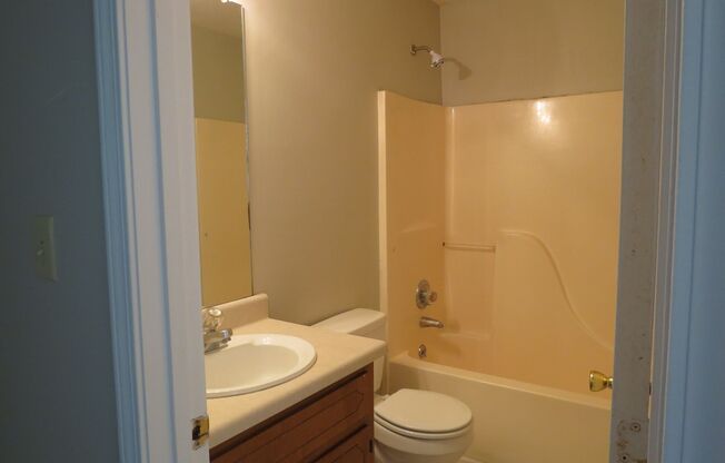 Peabody Dr. - 381 (Units 1 - 4)