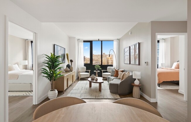 2 beds, 1.5 baths, $3,850, Unit 710N