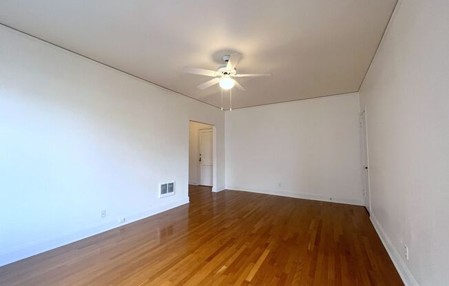 1 bed, 1 bath, 726 sqft, $1,550, Unit 407