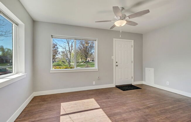 1163 S NAVAJO ST