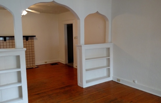 Great 1st Floor Duplex in Shadyside!