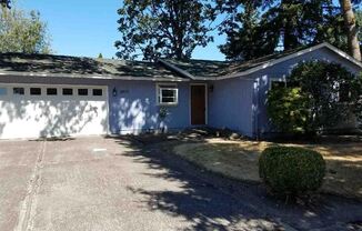 2415 La Jolla Court NW