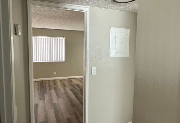 2 beds, 1 bath, 780 sqft, $1,750, Unit 217